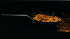 Saveur Selects Pannenset - Carbon Steel (Wokpan ø 35 Cm + Koekenpan ø 30 Cm) - Inductie En Alle Andere Warmtebronnen 17 Saveur Selects Pannenset - Carbon Steel (Wokpan ø 35 Cm + Koekenpan ø 30 Cm) - Inductie En Alle Andere Warmtebronnen -Beste Keukengerei 1200x675 2