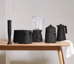 Alessi Broodrooster Plissé - 6 Standen - Zwart - Michele De Lucchi - MDL08 B -Beste Keukengerei Alessi Plisse MDL06 07 08 09 10 B A4 3500pxl