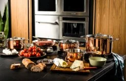 DUCQ Pannenset (Kookpan ø 18 / 20 / 20 Cm + Steelpan ø 16 Cm) + Deksels - Koper - 4 Delige Set 15 DUCQ Pannenset (Kookpan ø 18 / 20 / 20 Cm + Steelpan ø 16 Cm) + Deksels - Koper - 4 Delige Set -Beste Keukengerei DUCQ 034 1