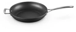 Le Creuset Sauteerpan Les Forgées TNS - ø 30 Cm / 3.7 Liter - Standaard Anti-aanbaklaag -Beste Keukengerei LC 20190624 ZS PS FS 51101300010202 002