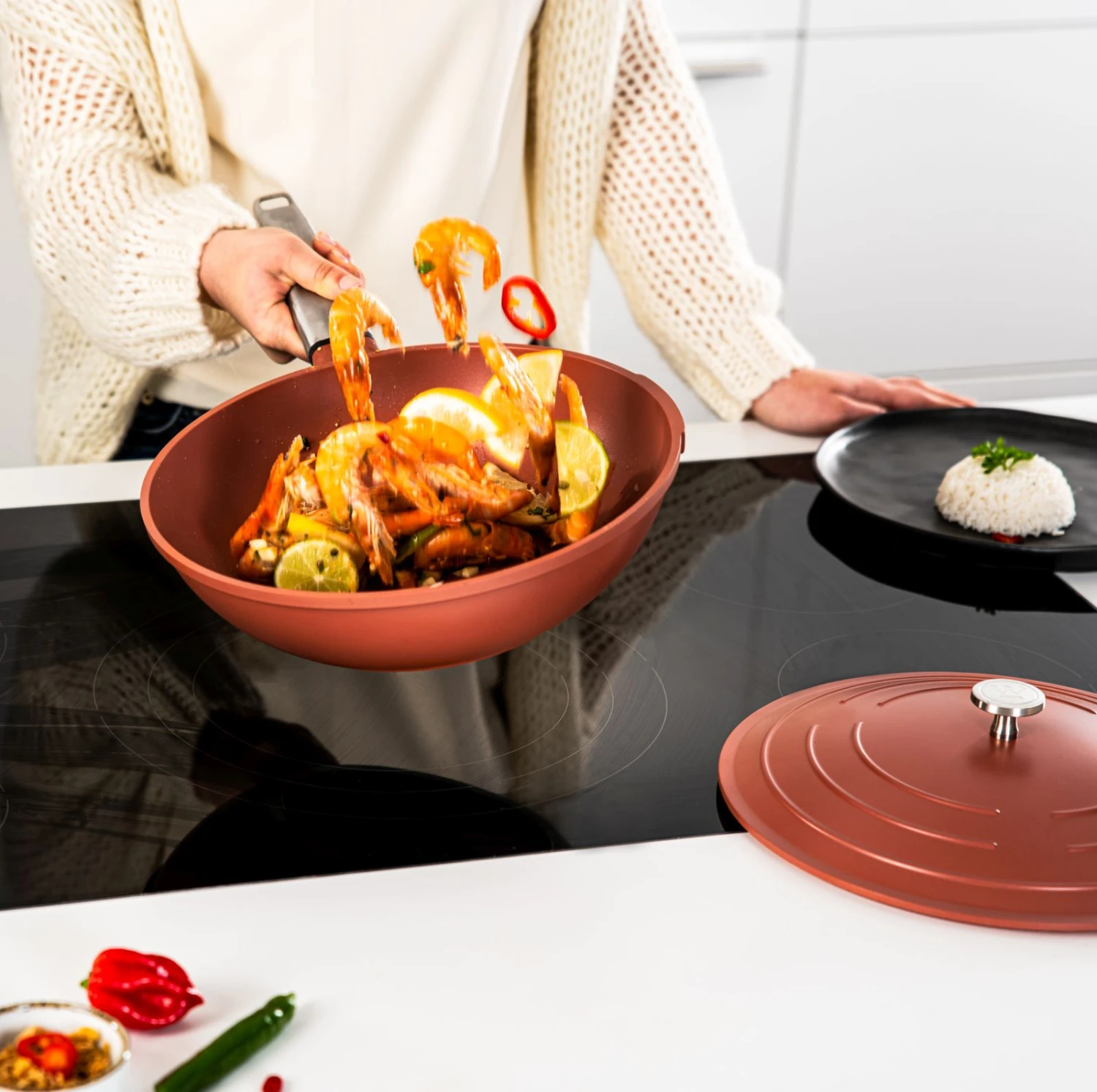 Westinghouse Wokpan Performance - Rebel Red - ø 28 Cm - Standaard Anti-aanbaklaag 15 Westinghouse Wokpan Performance - Rebel Red - ø 28 Cm - Standaard Anti-aanbaklaag - Afbeelding 13