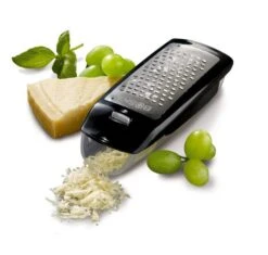 Boska Rasp Easy Grater 9 Boska Rasp Easy Grater -Beste Keukengerei Web 853801 EXPLORE easy grater GOUDA 3 2400x5B15D