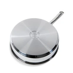 BK Hapjespan Met Deksel - Bright RVS - ø 28 Cm - Zonder Anti-aanbaklaag -Beste Keukengerei fc0dc2028d5d3253cc6eac1205cd79041df26e1e BK Bri SauteP 1pc CC005749 001 Base