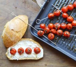 Valira Grillpan Aire Met Handgrepen - 23 X 23 Cm - Standaard Anti-aanbaklaag -Beste Keukengerei grillpansfeerfoto 1