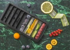 Sareva IJsblokjesvorm - 10 Ijsstaafjes - Siliconen - Easy Release - Herbruikbaar 11 Sareva IJsblokjesvorm - 10 Ijsstaafjes - Siliconen - Easy Release - Herbruikbaar -Beste Keukengerei product 9 7