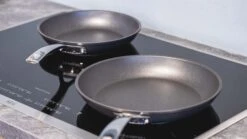 Le Creuset Koekenpannenset Les Forgées TNS - ø 24 En 28 Cm - Standaard Anti-aanbaklaag -Beste Keukengerei sfeer 1 2